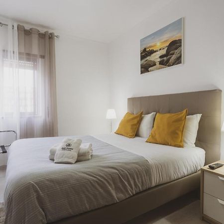 Best Houses 20 - Lovely Apartament - Пениш Екстериор снимка
